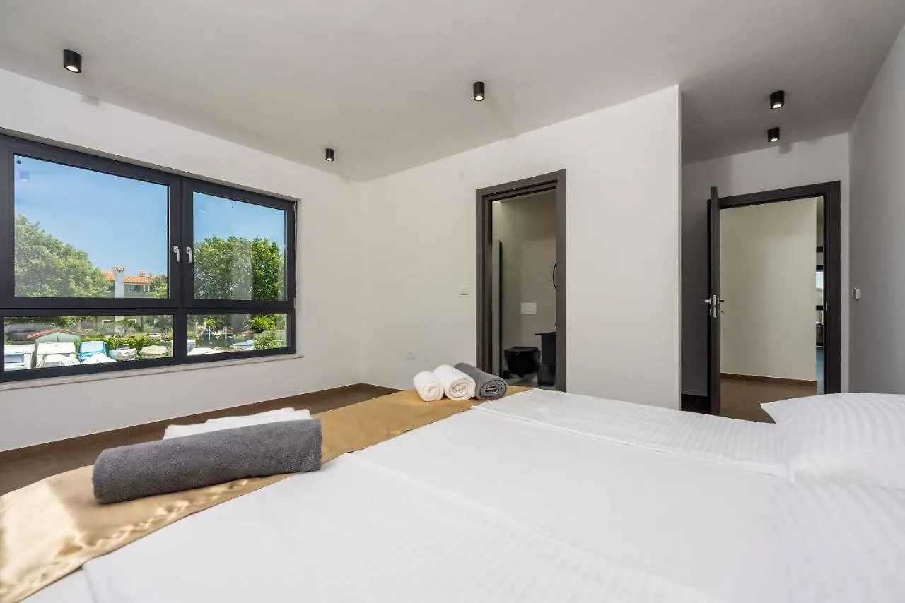House Neptunia Villa Medulin Holiday home